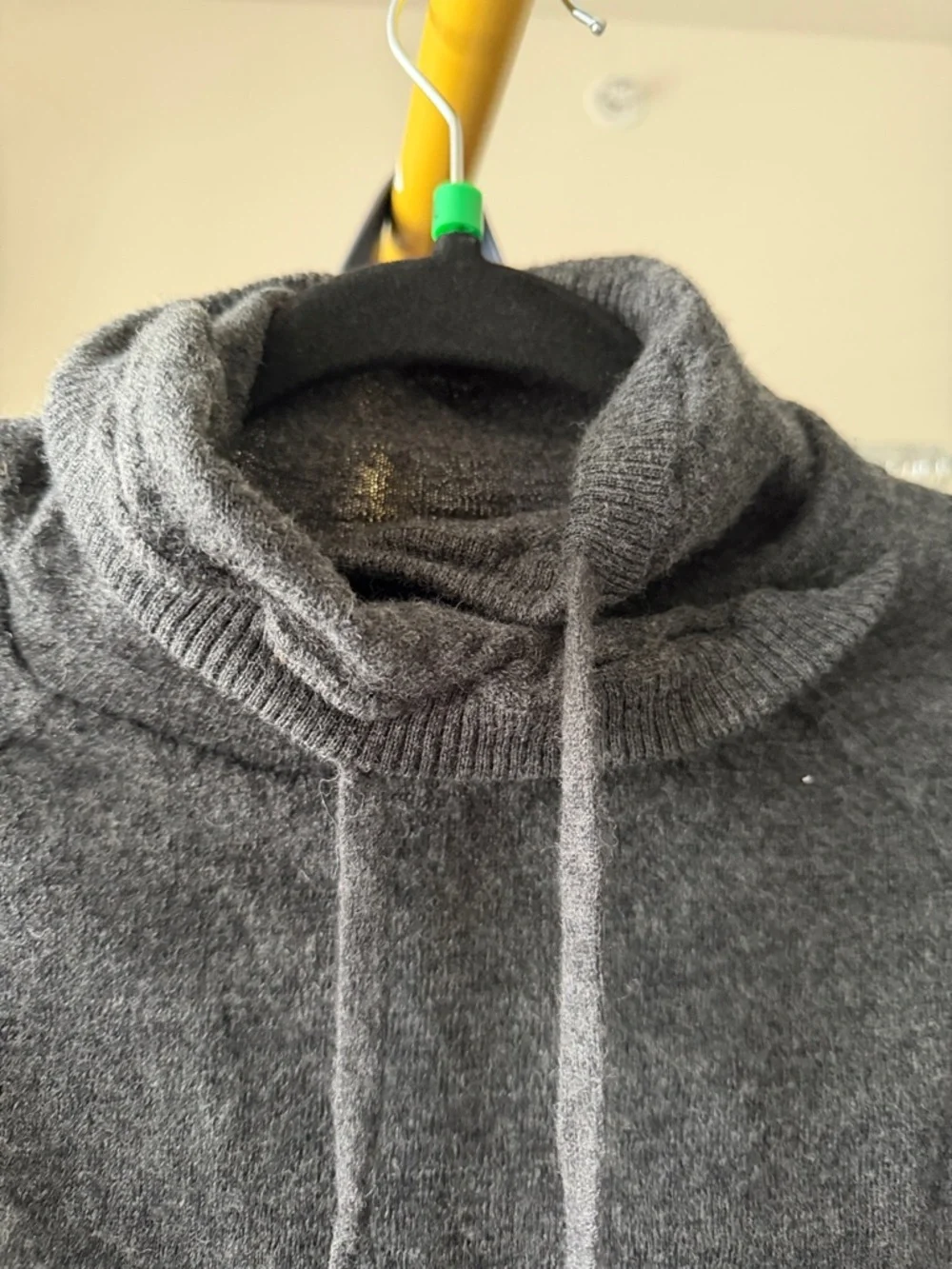 100% marino wool Grey Cowl Neck Pullover Sweater size small